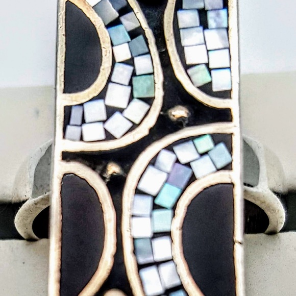 Unique Mother of Pearl Mosaic Ring - Picture 2 of 5